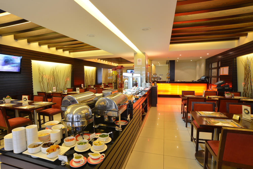 Coral Beirut Al Hamra Hotel Экстерьер фото