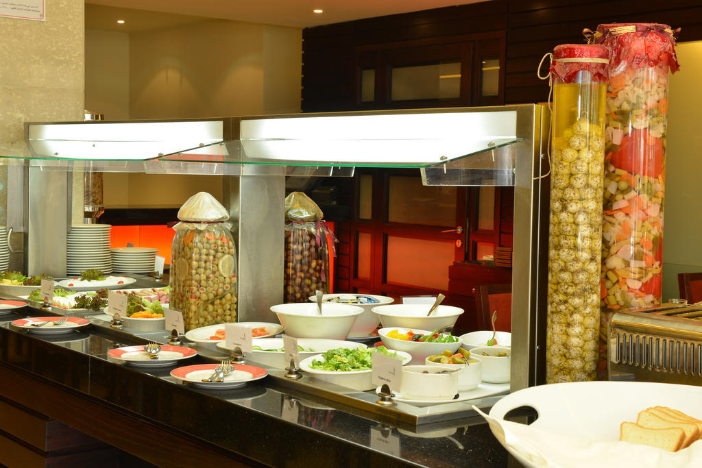 Coral Beirut Al Hamra Hotel Экстерьер фото