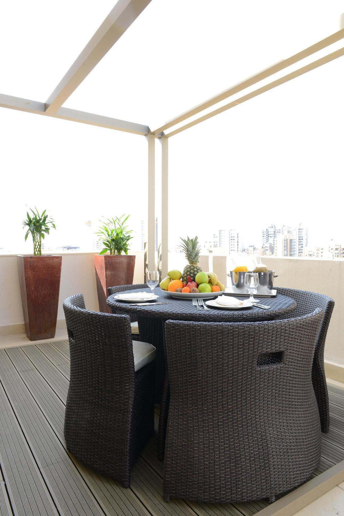 Coral Beirut Al Hamra Hotel Экстерьер фото