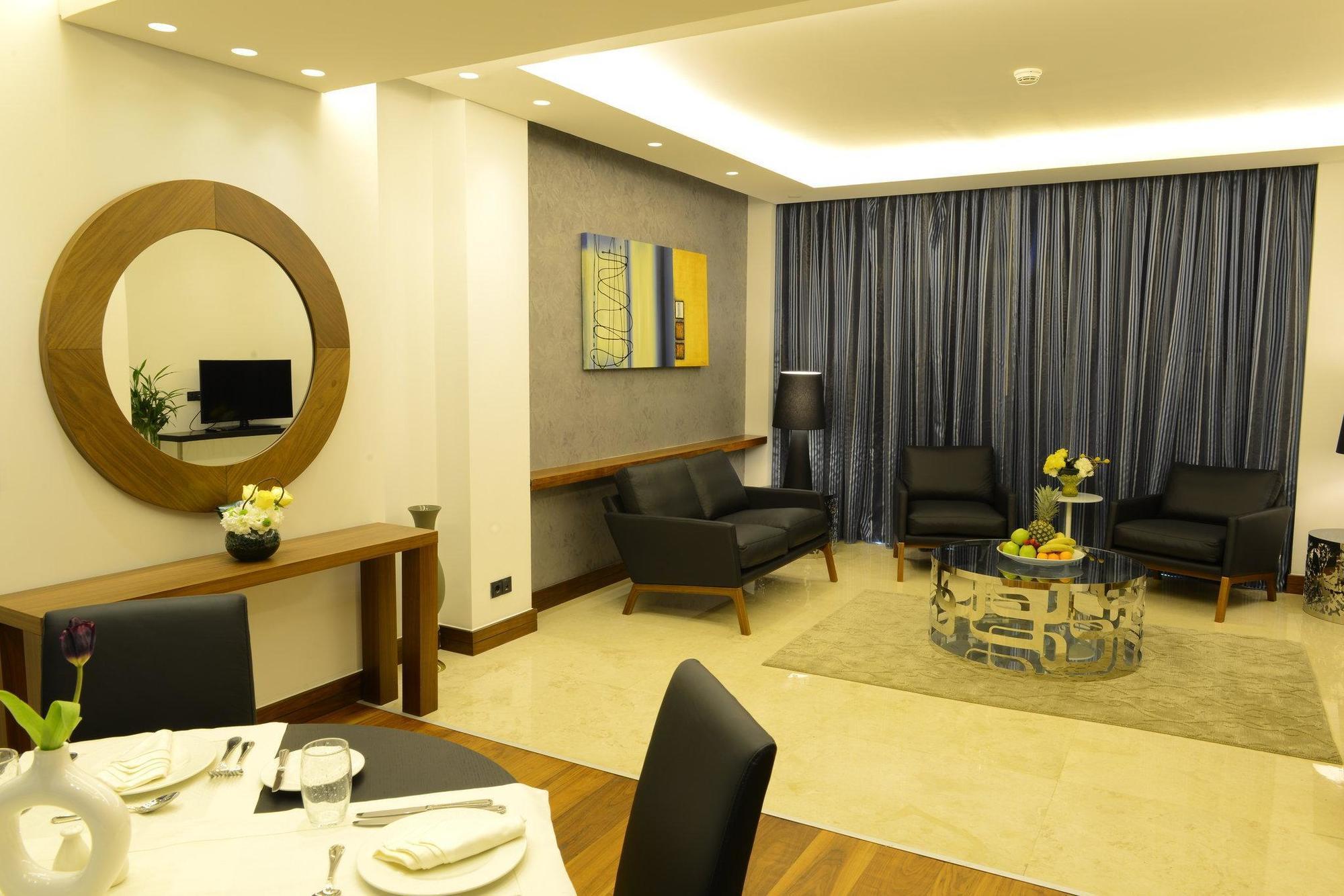 Coral Beirut Al Hamra Hotel Экстерьер фото