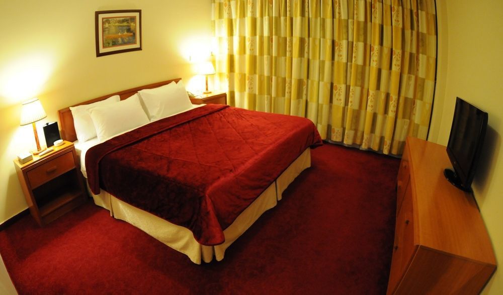 Coral Beirut Al Hamra Hotel Экстерьер фото