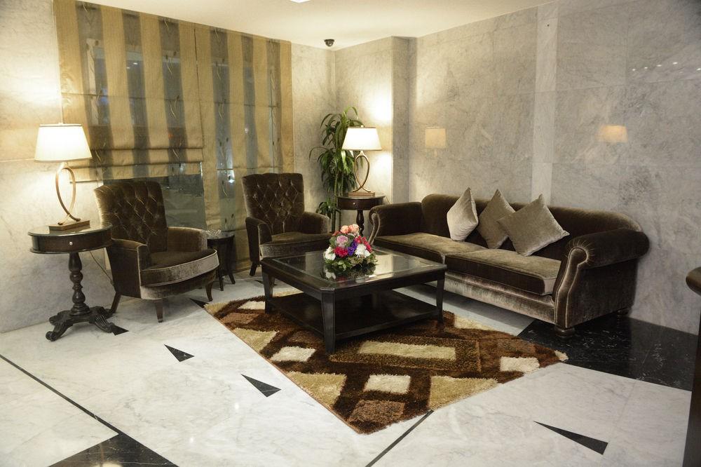 Coral Beirut Al Hamra Hotel Экстерьер фото