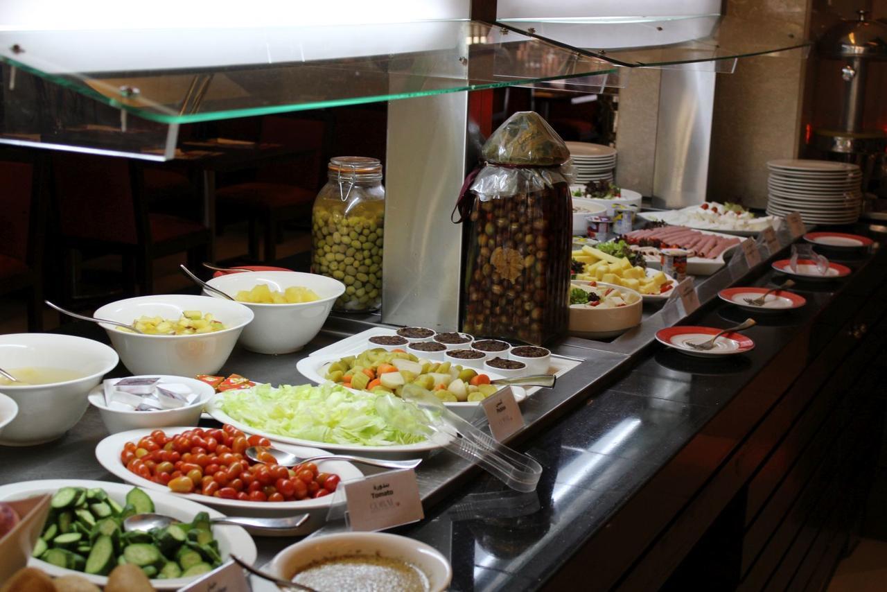 Coral Beirut Al Hamra Hotel Экстерьер фото