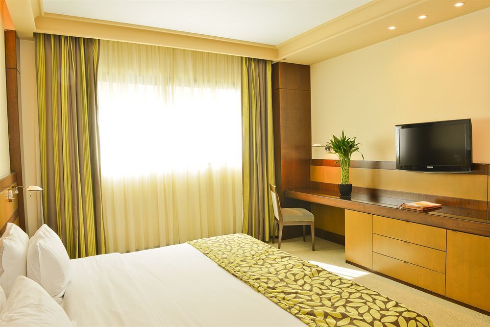 Coral Beirut Al Hamra Hotel Экстерьер фото